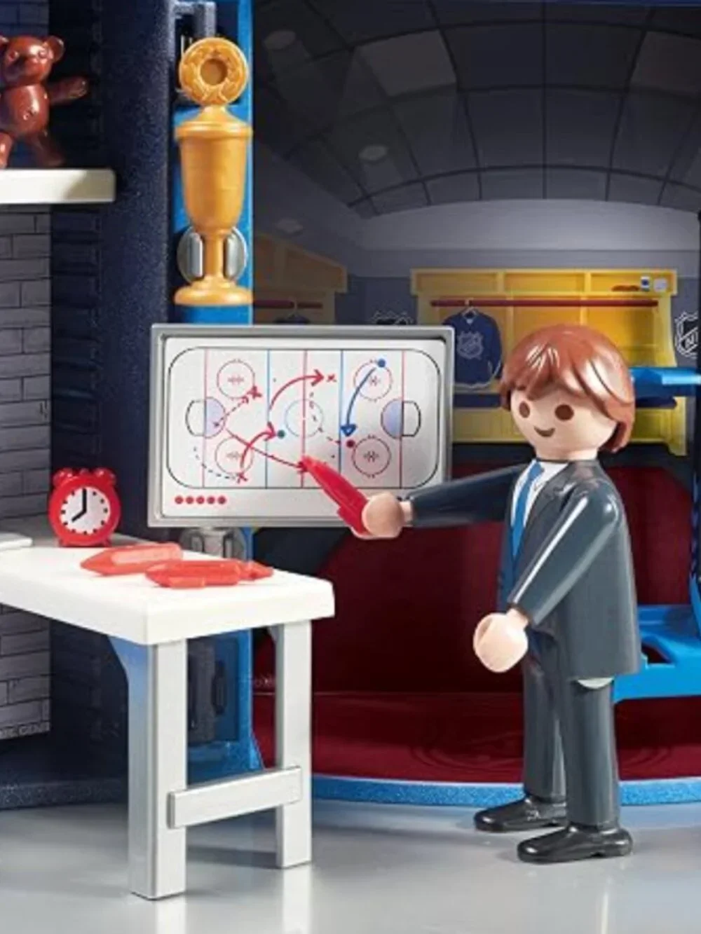 Playmobil NHL Set 65 pc Hockey Locker Room Playset Coach Player New 9176